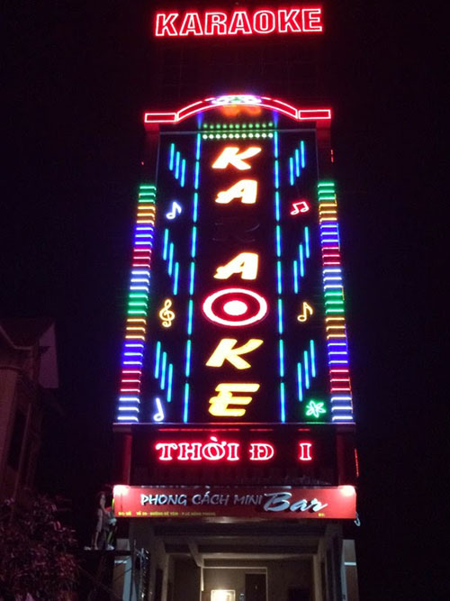 1-mau-bien-quang-cao-karaoke-dep-1