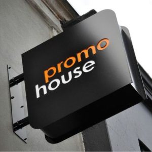 Biển Hộp Đèn Âm Bản